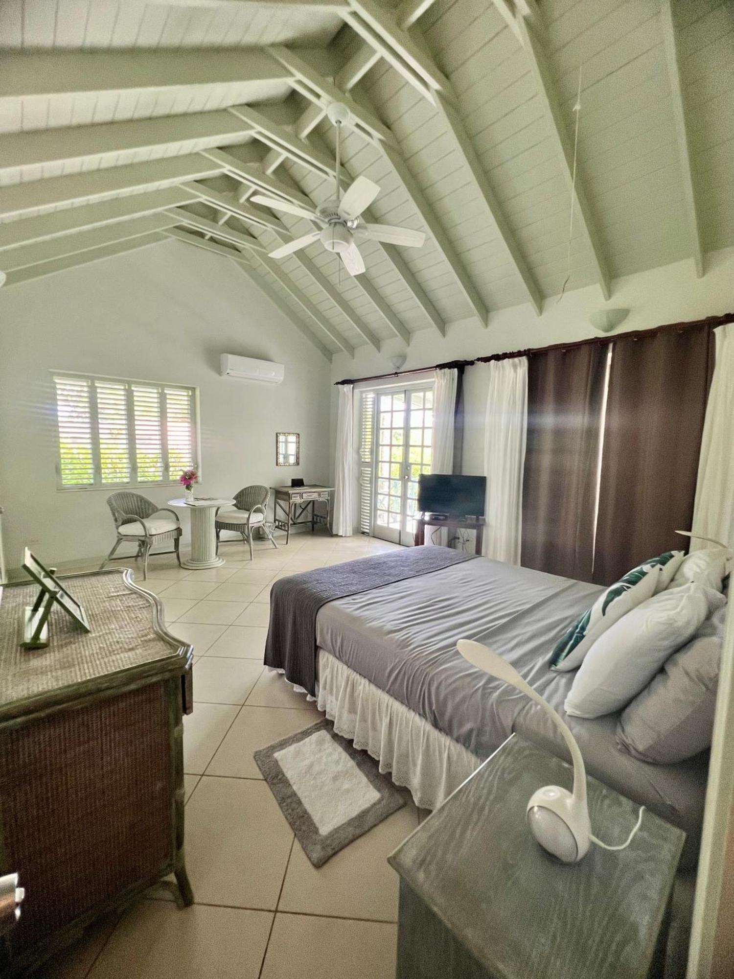 Inchcape Seaside Villas Christ Church Extérieur photo
